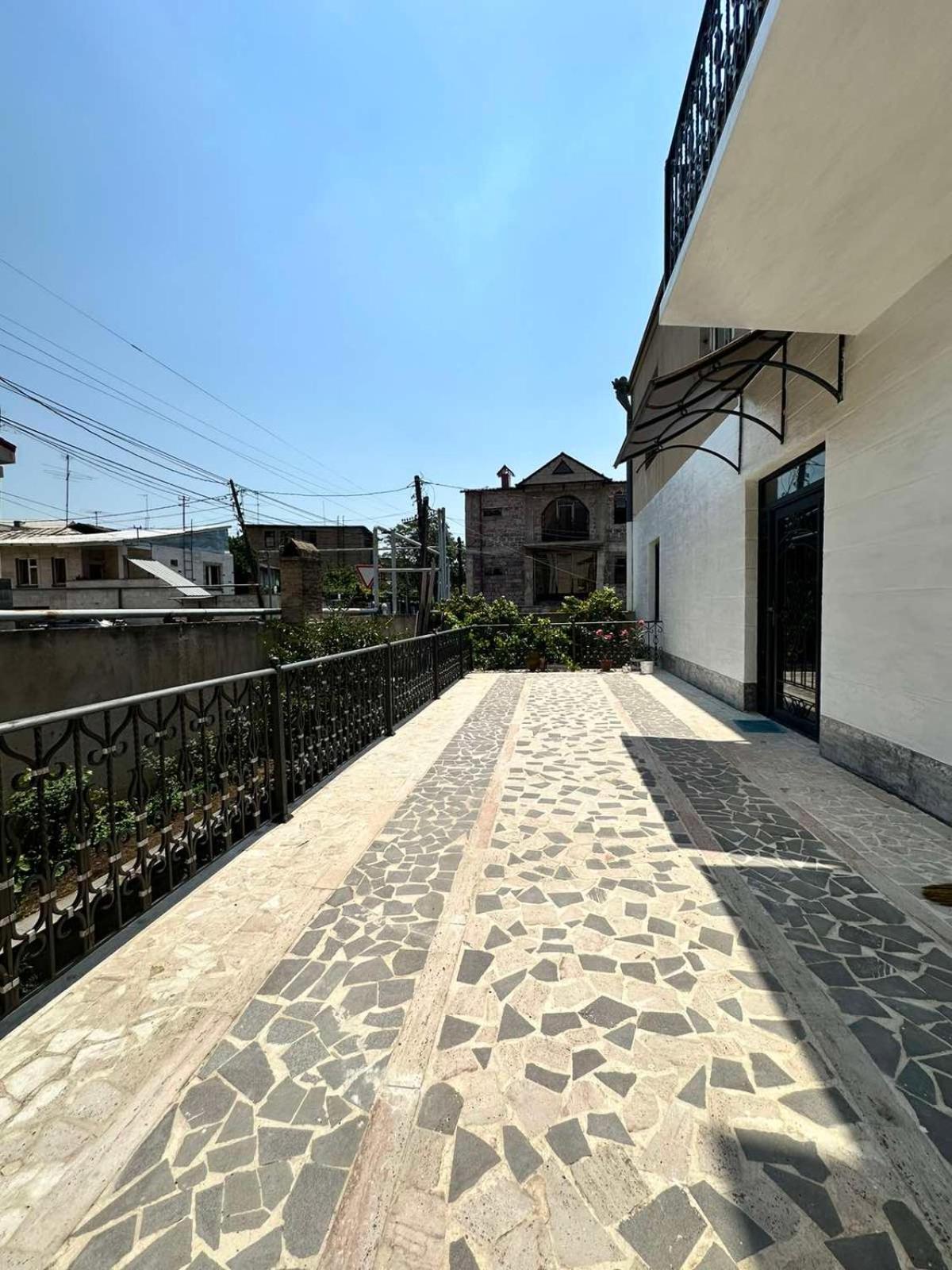 Apartment Zurabyan's *