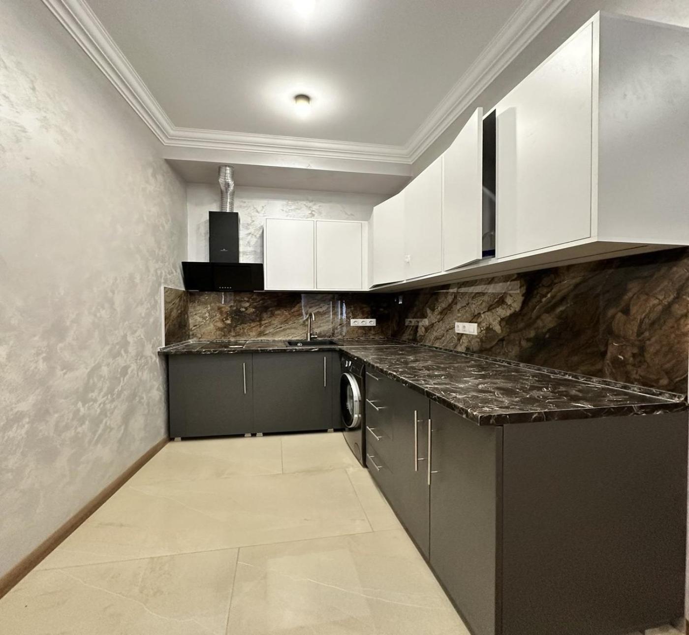 Zurabyan's Apartment